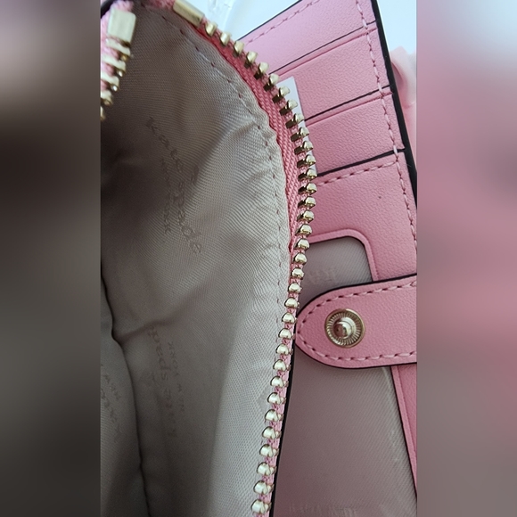 Kate Spade Leila Small Slim Bifold Wallet Bright Carnation Pink Pebbled Leather - Picture 5 of 8